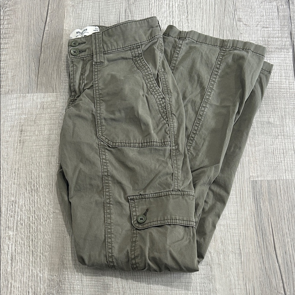 Hollister Women's Cargo Boot Cut Pants